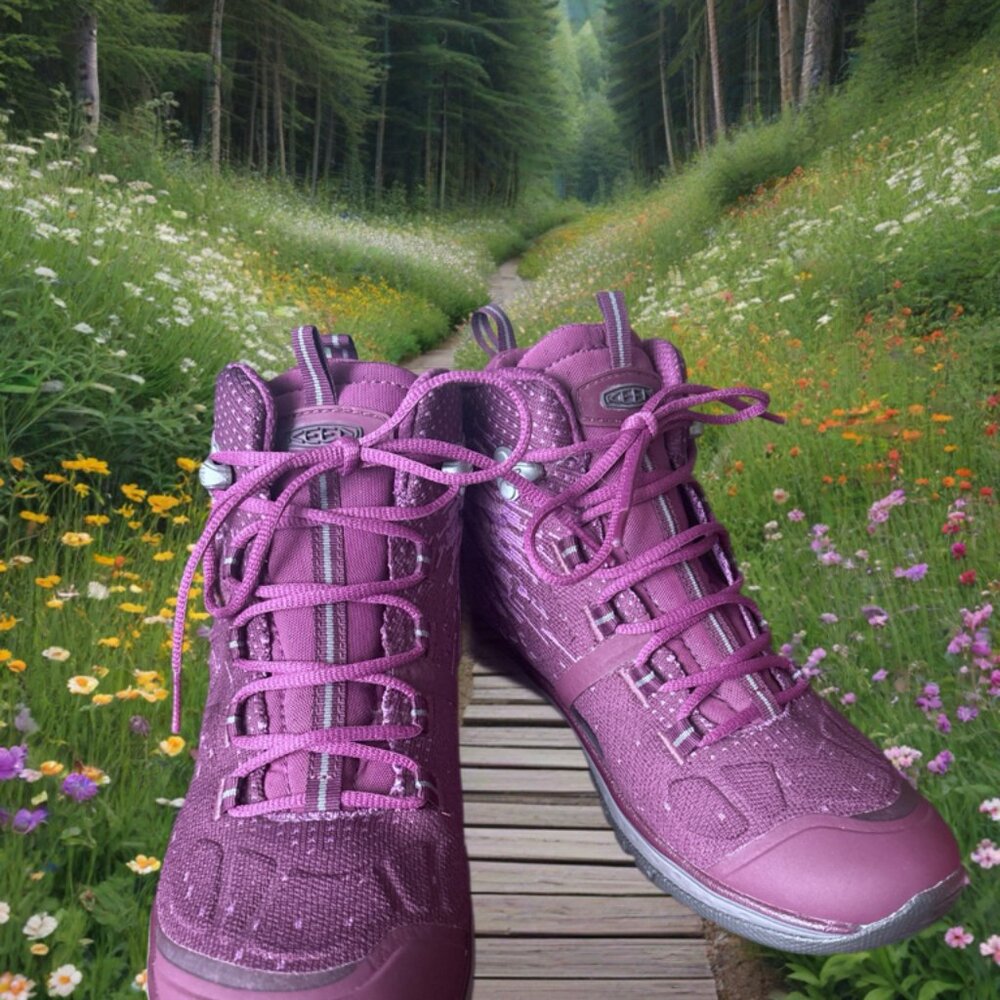 Keen Women’s Plum Hiking Boots - New no Box - US 6.5 EU 37